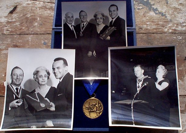 Medallion of Valor of the State of Israel, happy