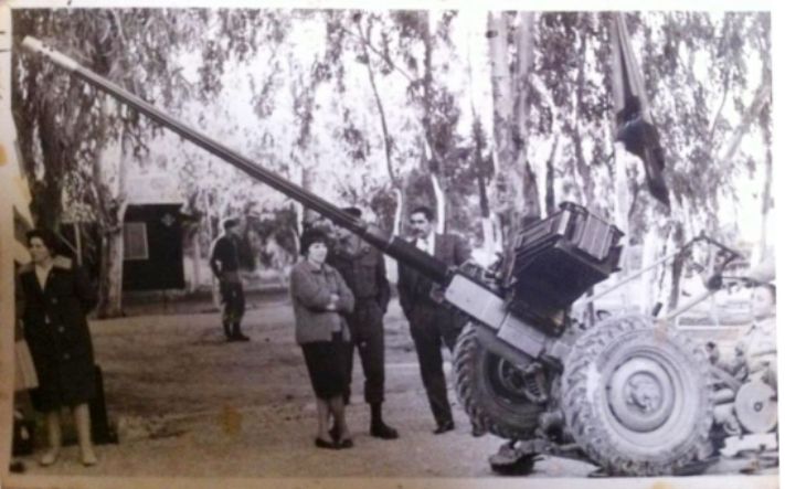 IDF exhibition of 1968  Gun